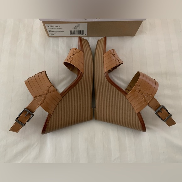 Jessica Simpson Wedge Sandals - Picture 9 of 13